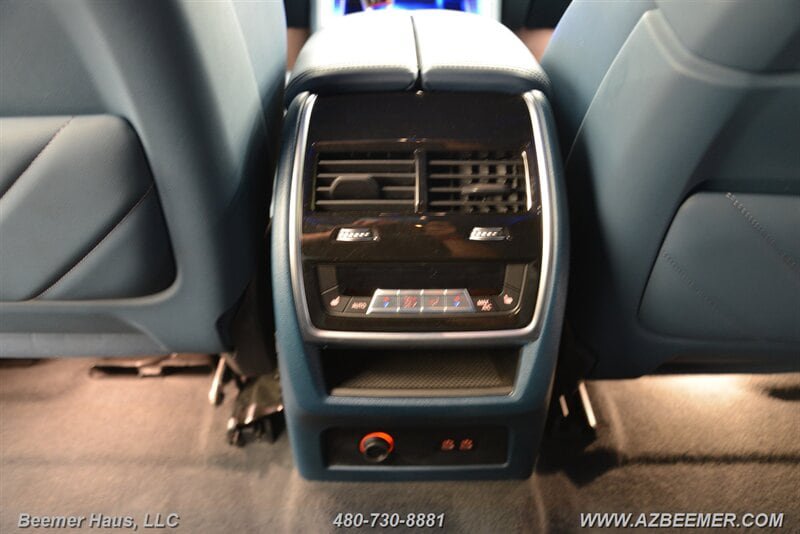 Used 2023 BMW XM w/ M Driver's Package AWD/4WD image 27