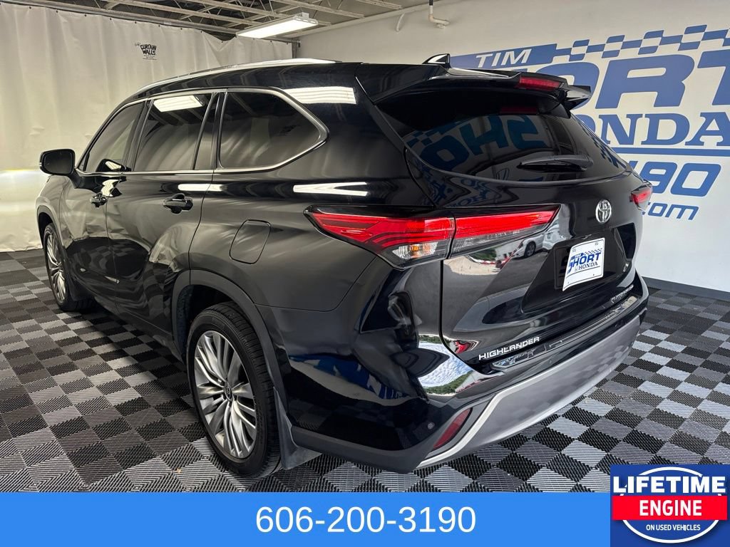 Used 2022 Toyota Highlander Platinum AWD/4WD image 9
