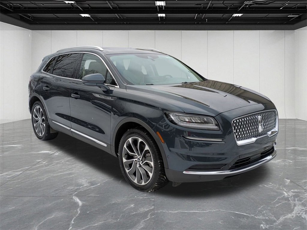 Used 2022 Lincoln Nautilus Reserve w/ Equipment Group 201A image 7