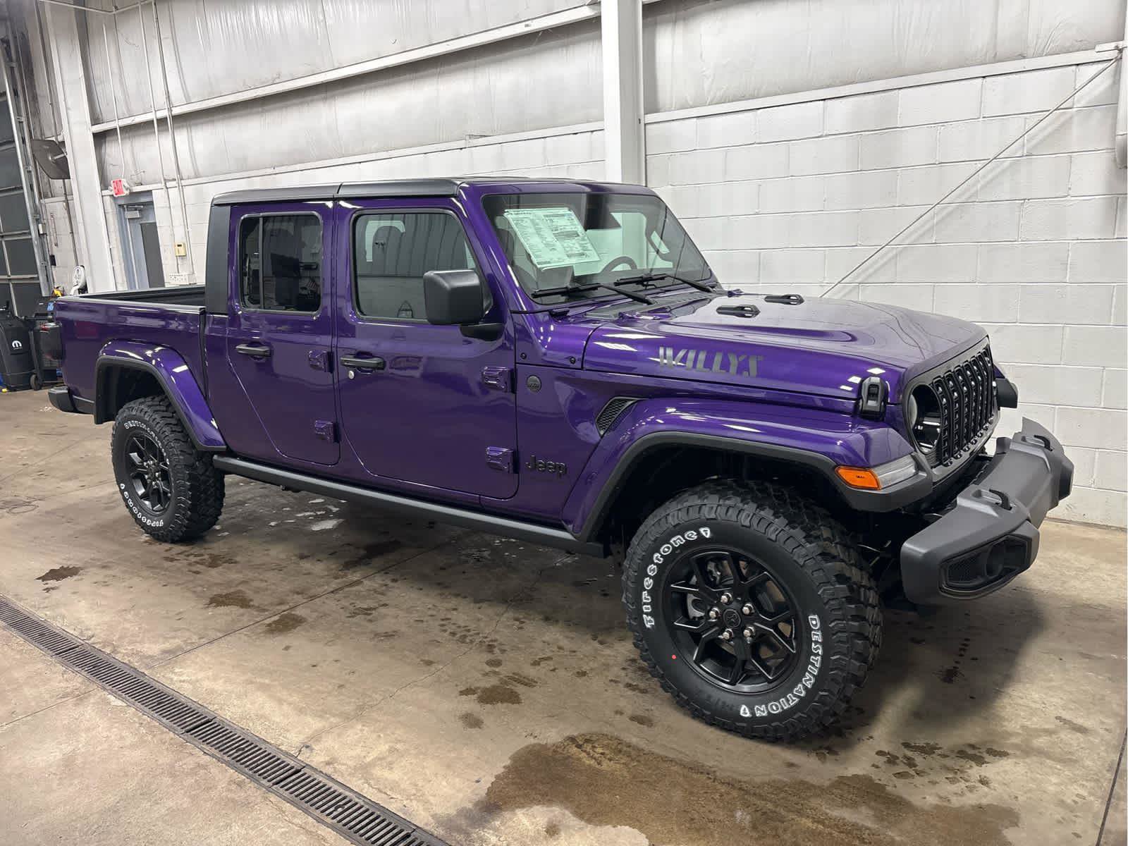 New 2026 Jeep Gladiator Sport AWD/4WD image 2