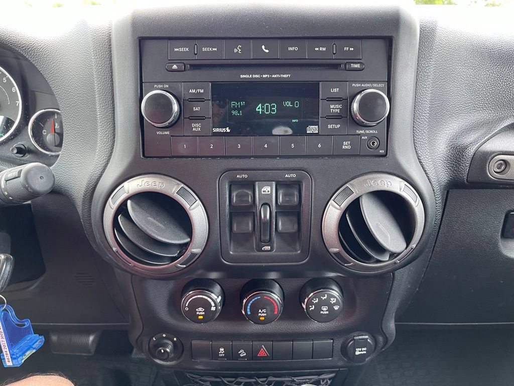 Used 2017 Jeep Wrangler Unlimited Sport w/ Quick Order Package 24S AWD/4WD image 8