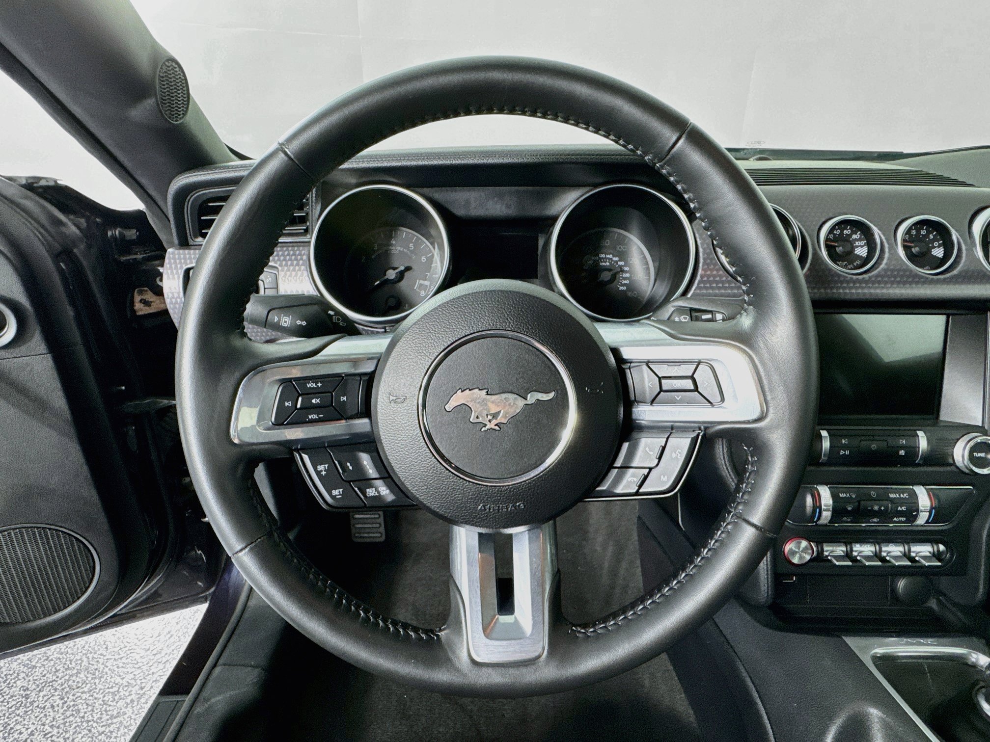 Used 2022 Ford Mustang GT w/ GT Performance Package RWD image 11