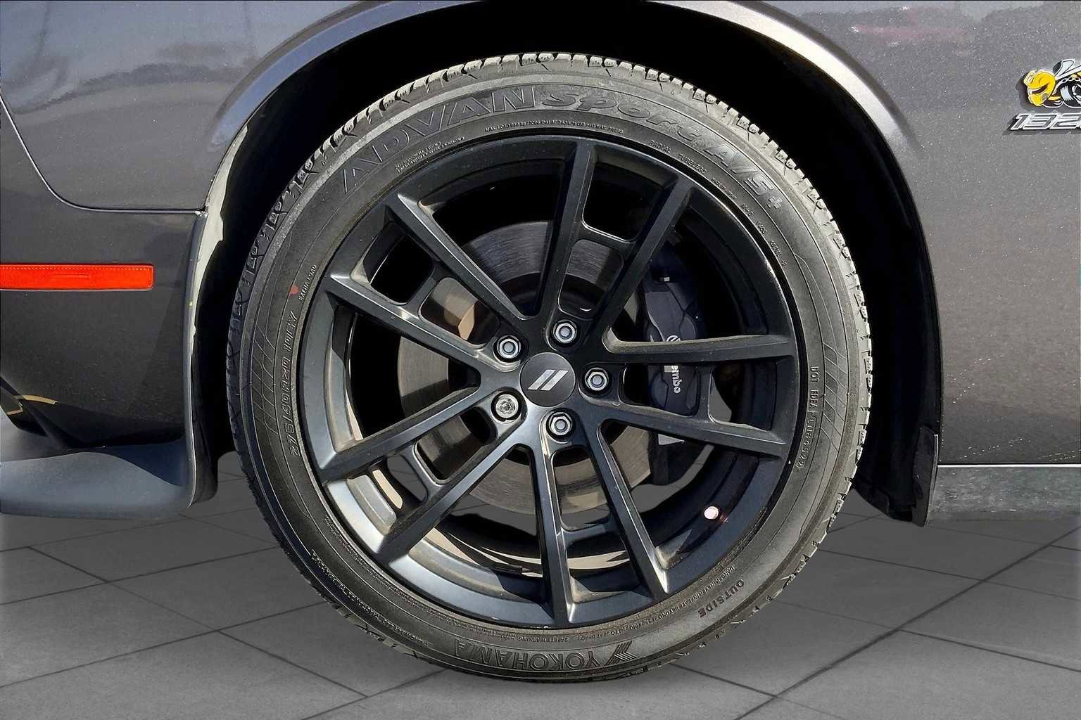 Used 2022 Dodge Challenger R/T Scat Pack RWD image 11