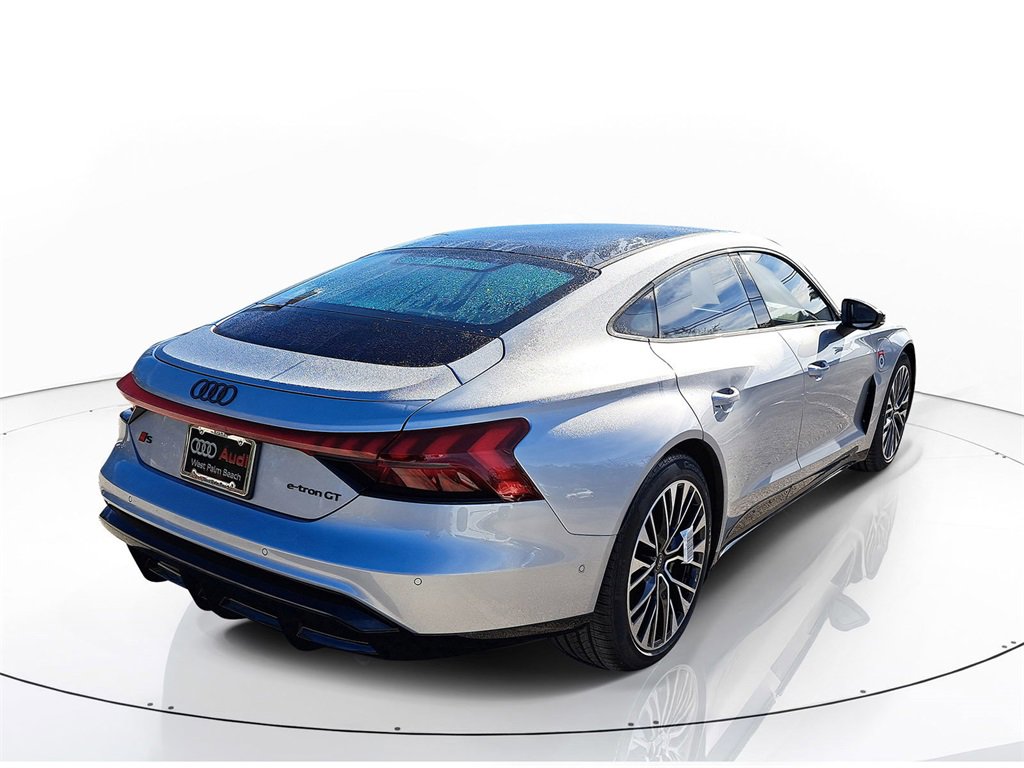 New 2026 Audi S e-tron GT Prestige image 4