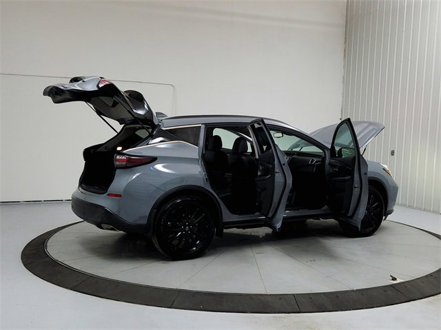 Used 2024 Nissan Murano SV w/ SV Midnight Edition Package image 15