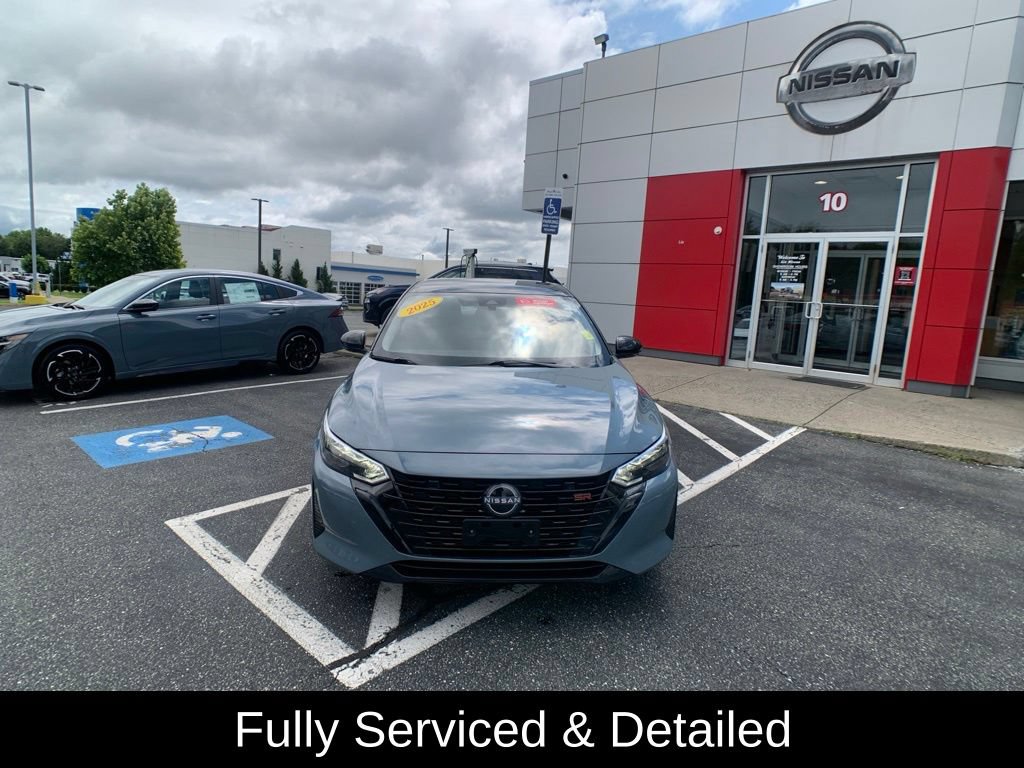 Certified 2025 Nissan Sentra SR w/ Midnight Edition FWD image 9