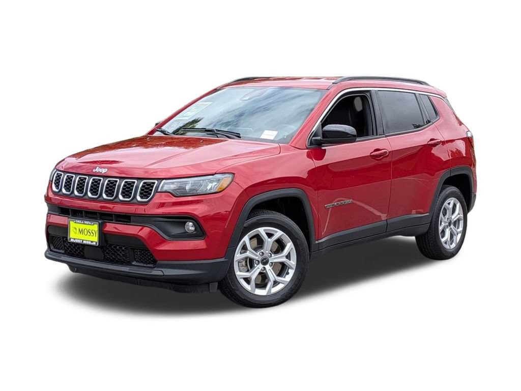 Used 2025 Jeep Compass Latitude AWD/4WD image 1