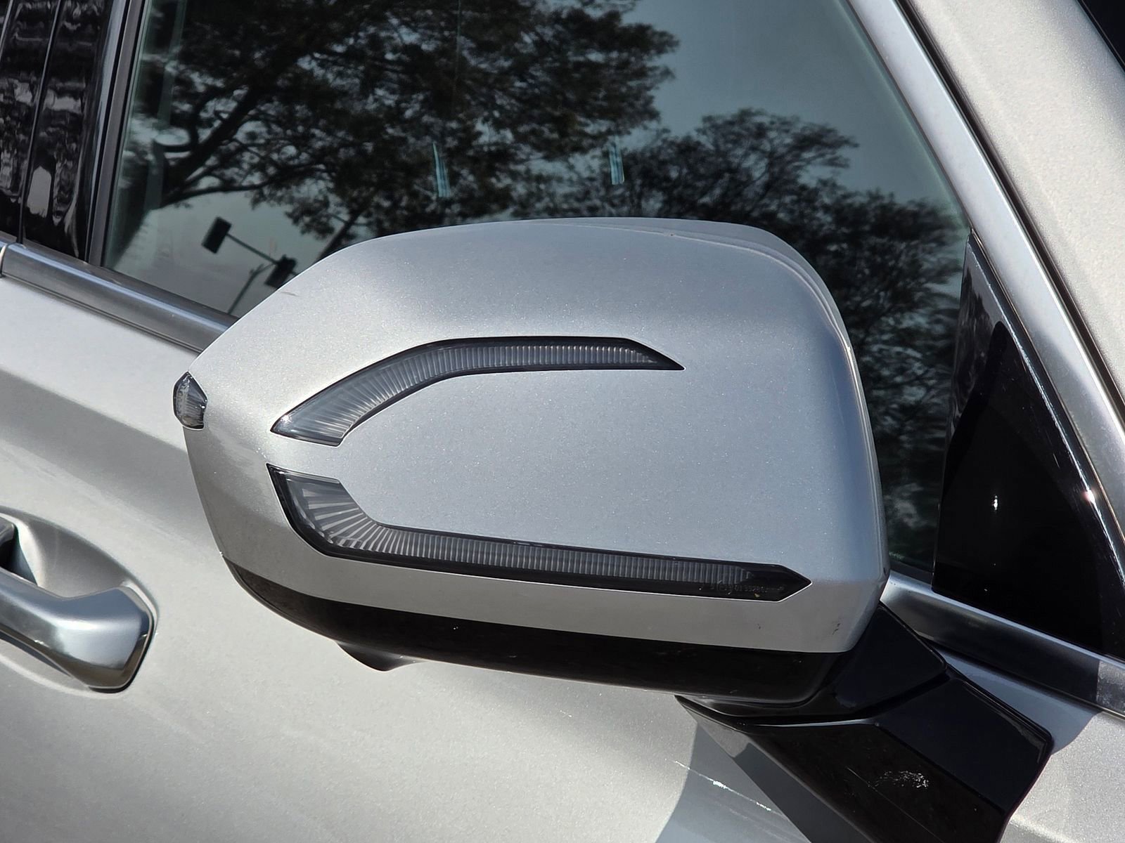 Used 2024 Hyundai Palisade Calligraphy image 11