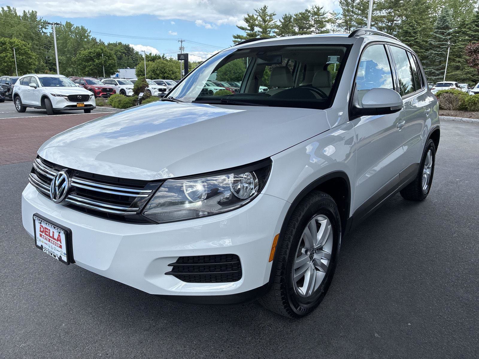 Used 2017 Volkswagen Tiguan S AWD/4WD image 3