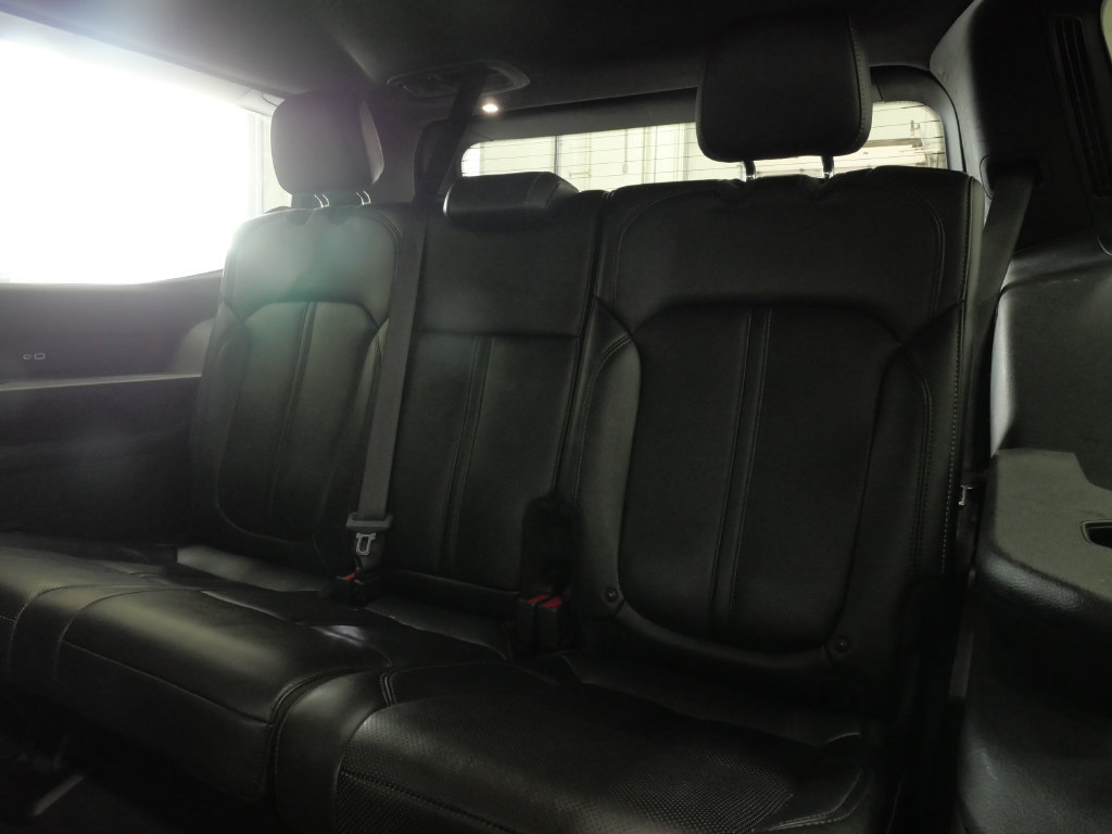 Certified 2024 Jeep Wagoneer Series II AWD/4WD image 21