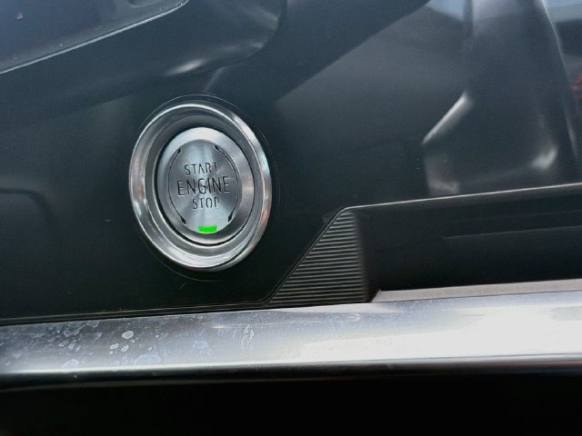 Used 2022 Chevrolet Corvette Stingray Premium Cpe w/ Z51 Performance Package RWD image 30