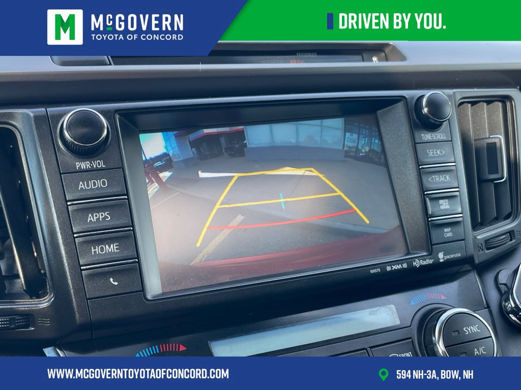 Used 2016 Toyota RAV4 XLE AWD/4WD image 32