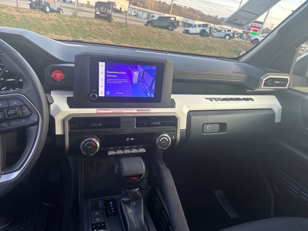 Used 2024 Toyota Tacoma TRD Off-Road image 18