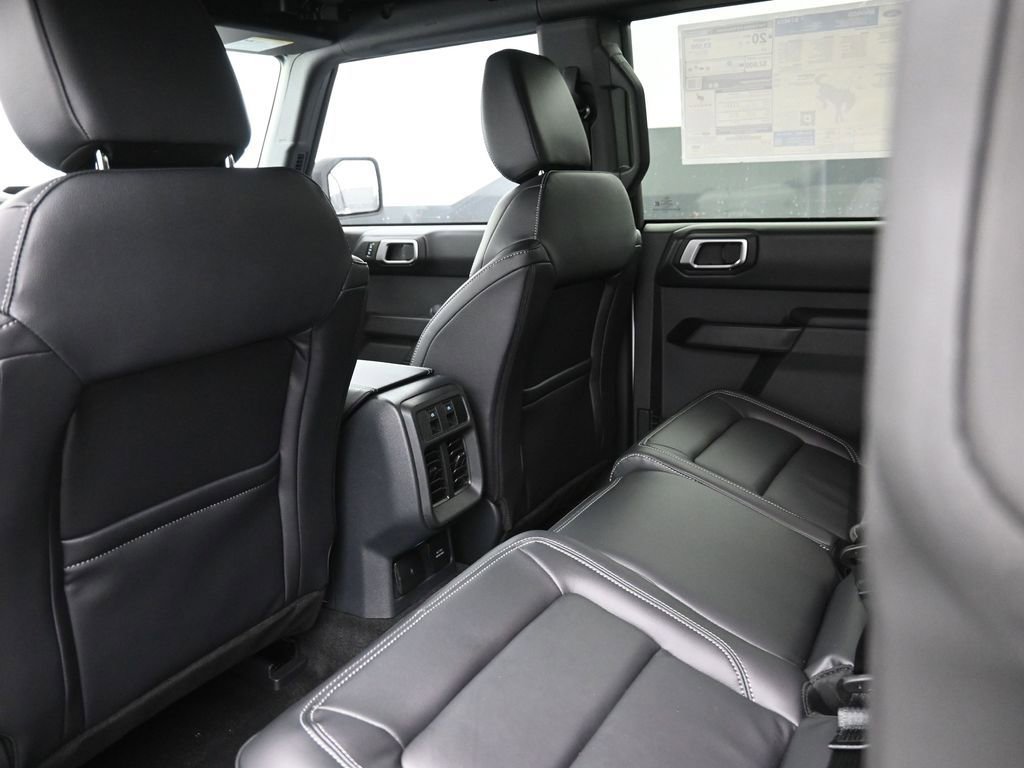 New 2025 Ford Bronco Outer Banks video 2