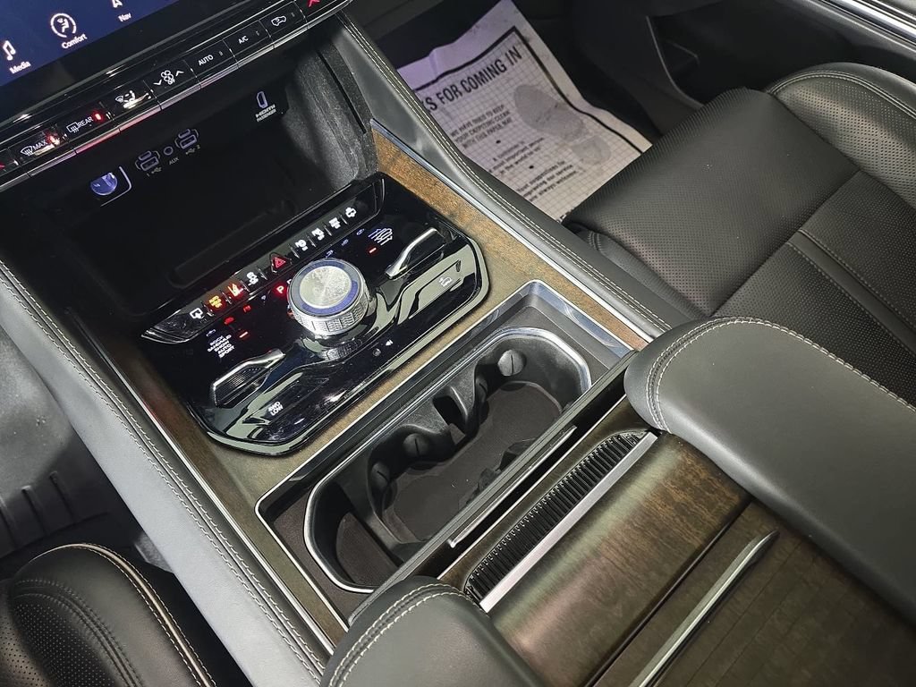 Used 2022 Jeep Grand Wagoneer Series II w/ Premium Group II AWD/4WD image 21