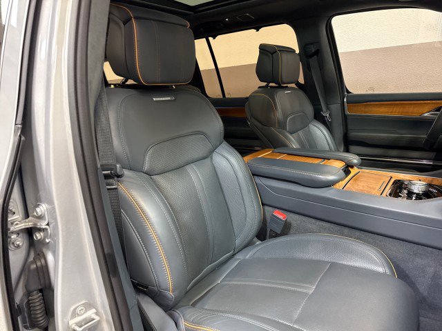 Used 2022 Jeep Grand Wagoneer Series II w/ Premium Group II image 69