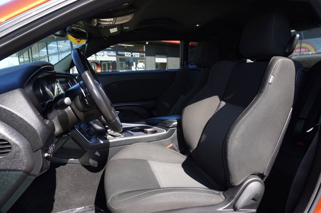 Used 2022 Dodge Challenger GT image 17