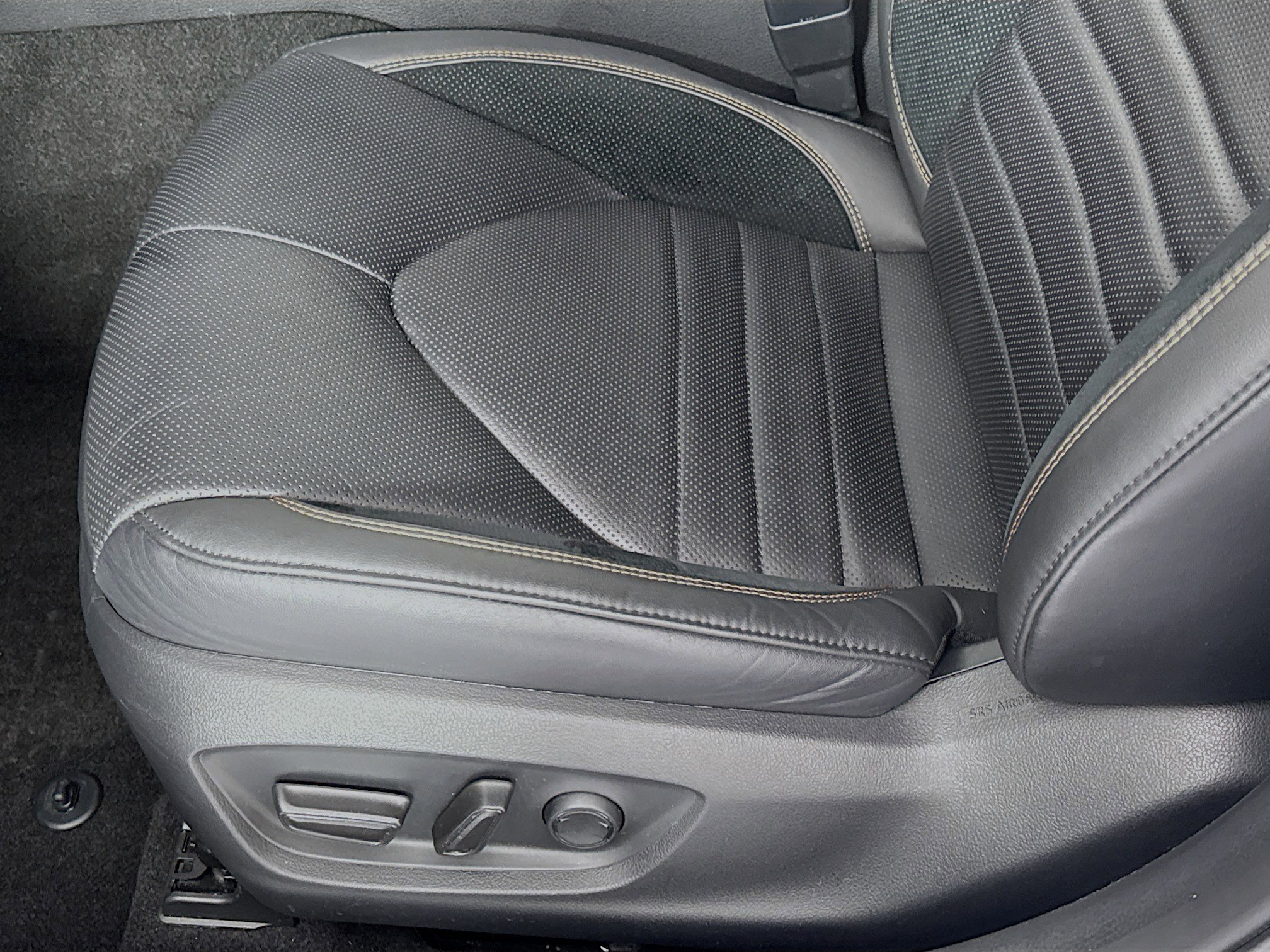 Used 2019 Toyota Avalon XSE image 19