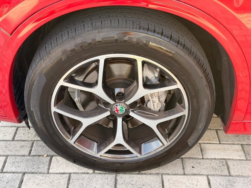 Used 2021 Alfa Romeo Stelvio Ti AWD/4WD image 24