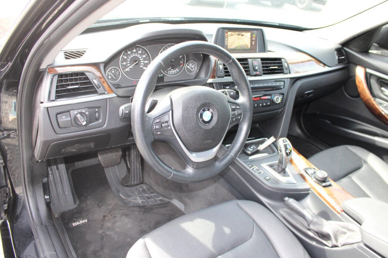 Used 2014 BMW 328i xDrive 328i xDrive AWD 4dr Wagon image 13