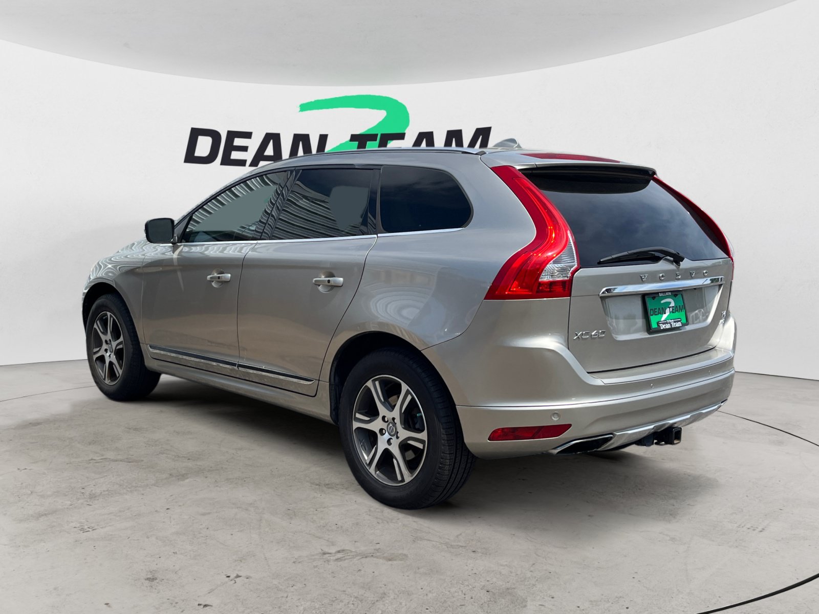 Used 2015 Volvo XC60 T6 Platinum AWD/4WD image 6