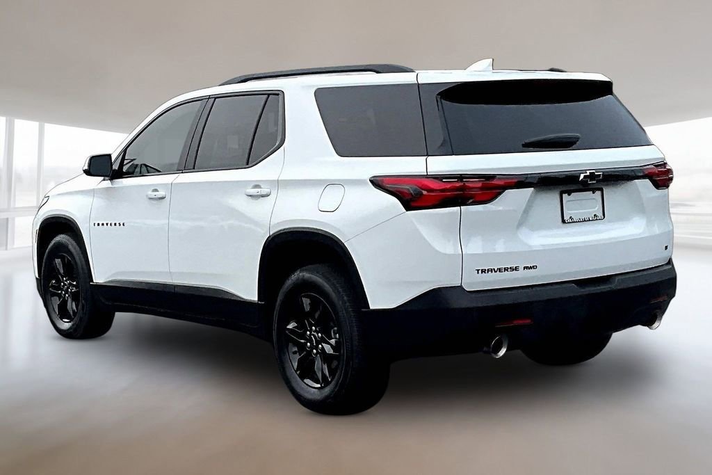 Used 2023 Chevrolet Traverse LT w/ Midnight/Sport Edition AWD/4WD image 4