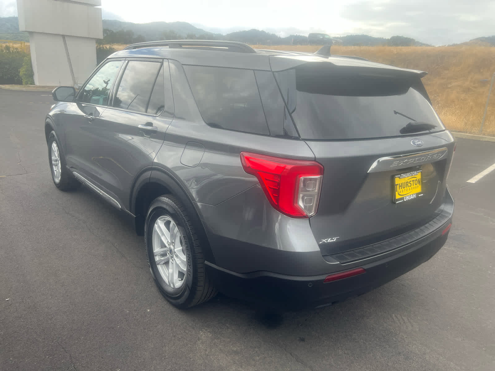 Used 2024 Ford Explorer XLT image 8