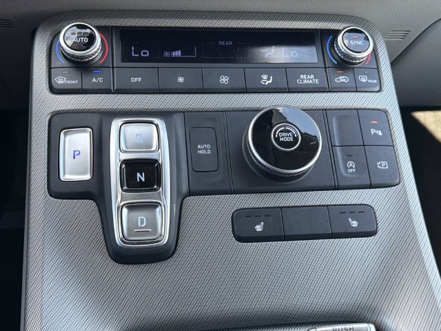 Used 2024 Hyundai Palisade SEL FWD image 31