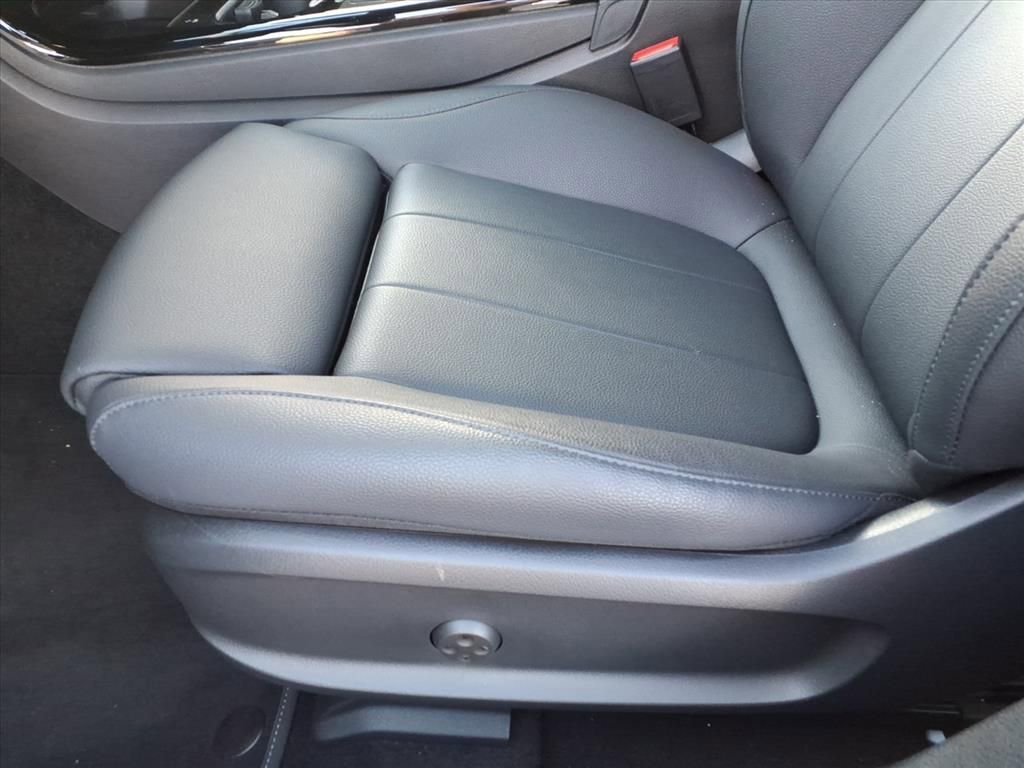 New 2025 Mercedes-Benz CLA 250 4MATIC image 15