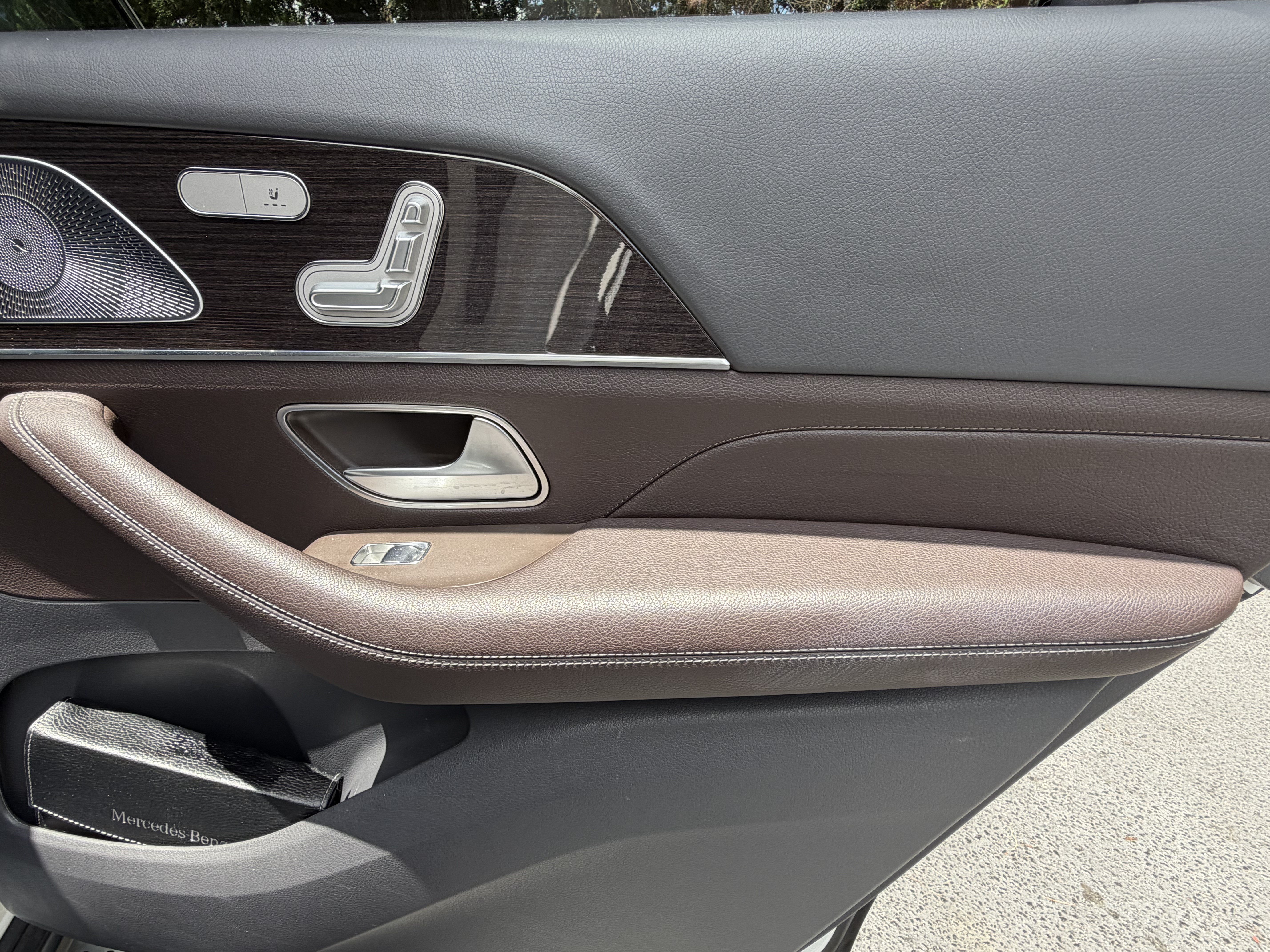 Used 2020 Mercedes-Benz GLS 450 4MATIC image 40
