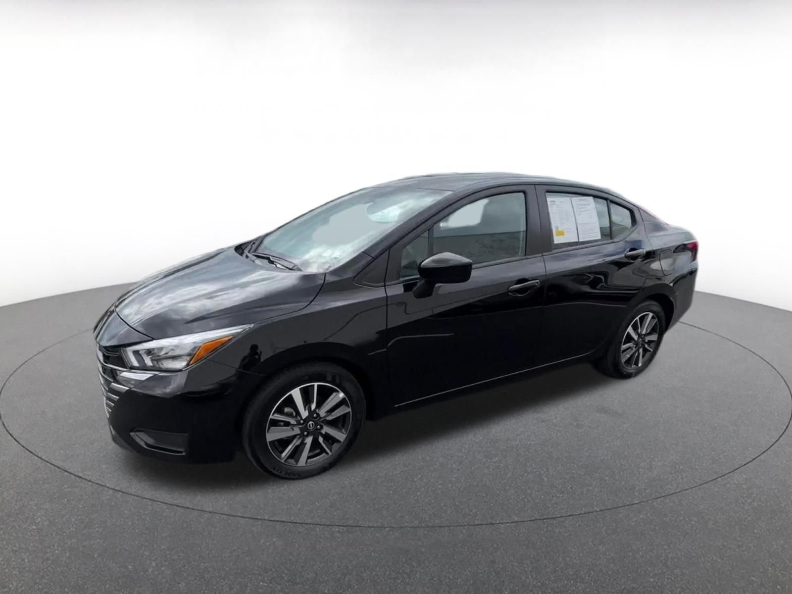 Used 2025 Nissan Versa SV FWD image 7