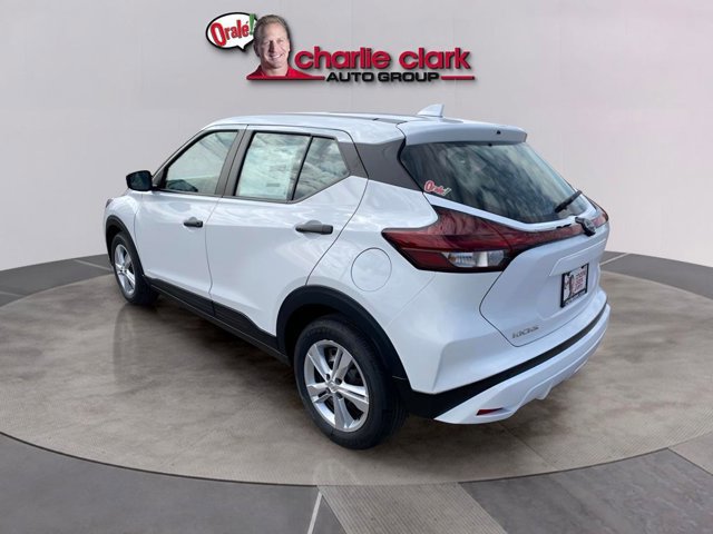 Certified 2025 Nissan Kicks Play S image 4