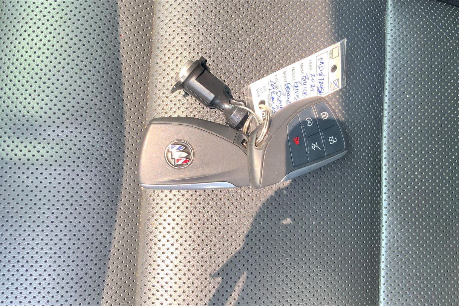 Used 2021 Buick Envision Essence w/ Sport Touring Package FWD image 15