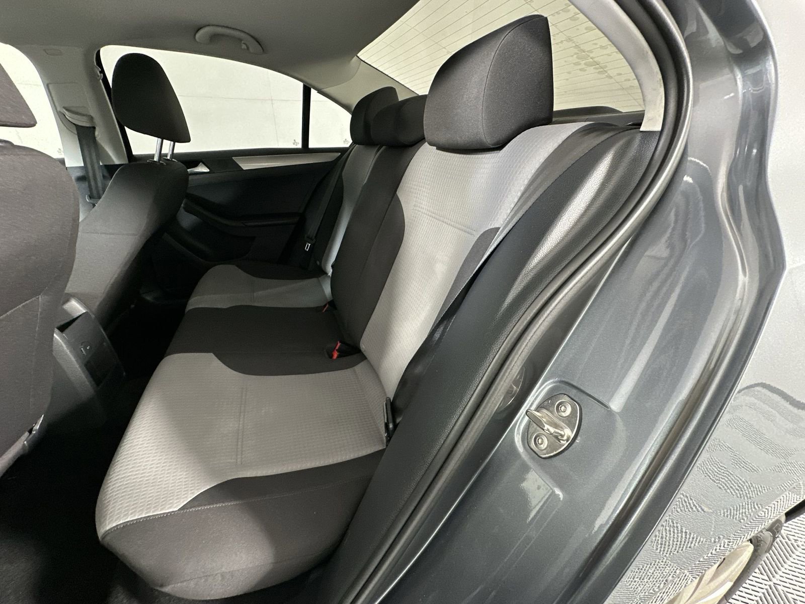 Used 2017 Volkswagen Jetta S FWD image 23