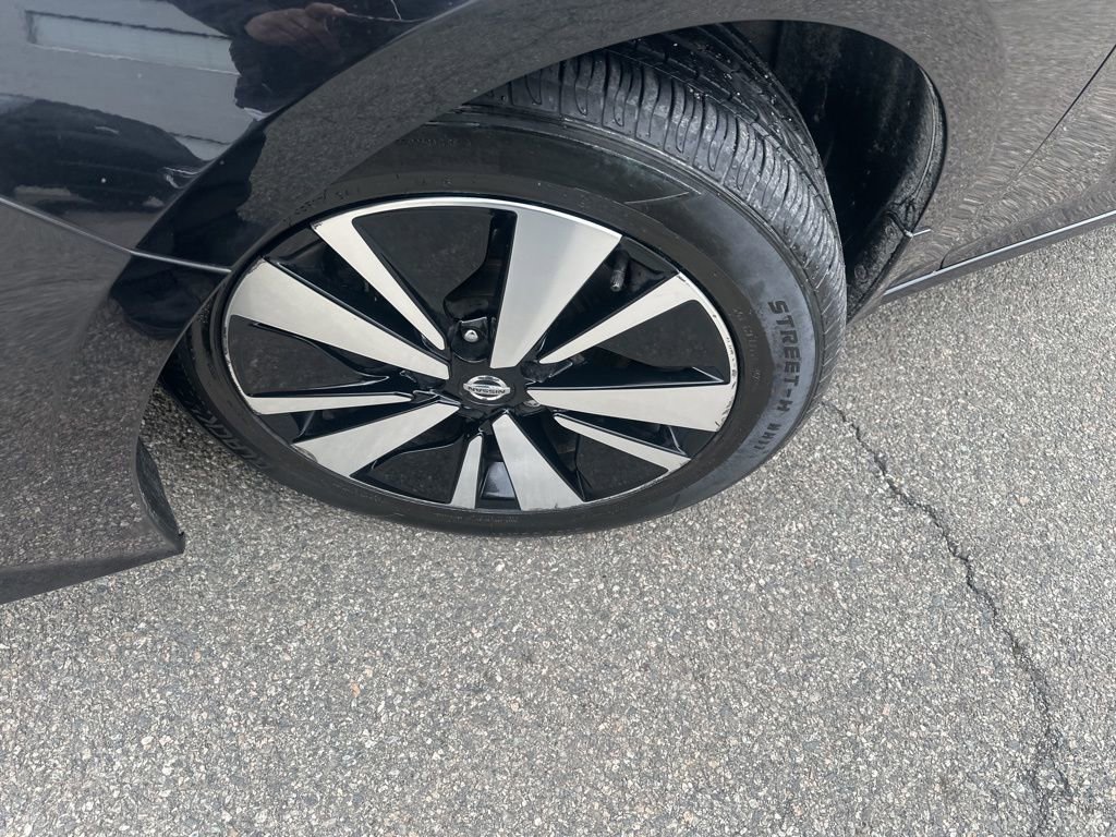 Used 2020 Nissan Altima 2.5 SV image 2