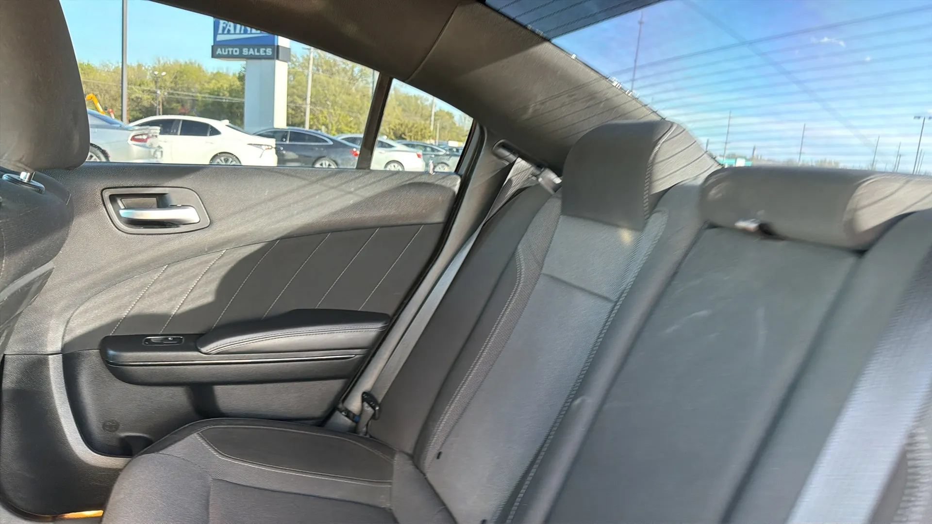 Used 2019 Dodge Charger SXT w/ Blacktop Package RWD image 40