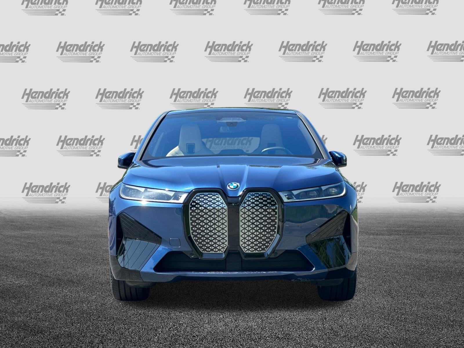 Certified 2023 BMW iX xDrive50 w/ Premium Package AWD/4WD image 10