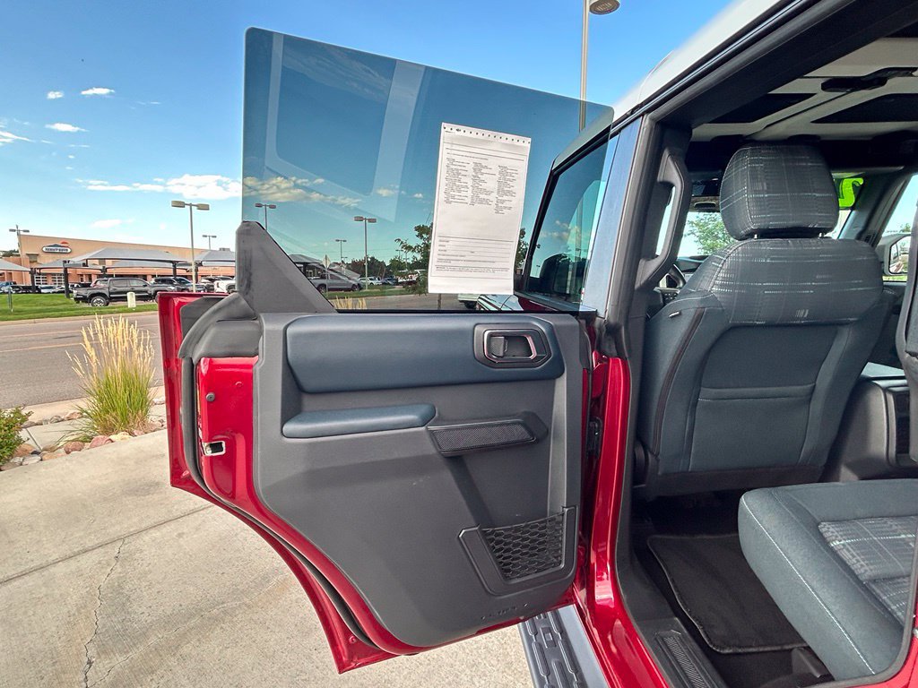 Used 2025 Ford Bronco Heritage Edition AWD/4WD image 26