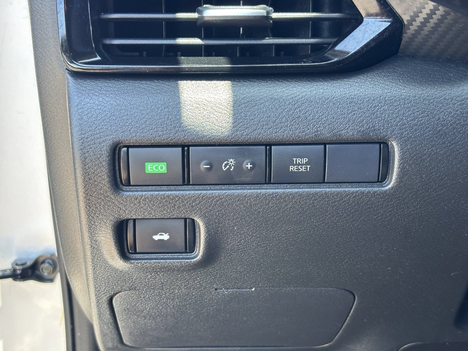 Used 2021 Nissan Sentra SV FWD image 33
