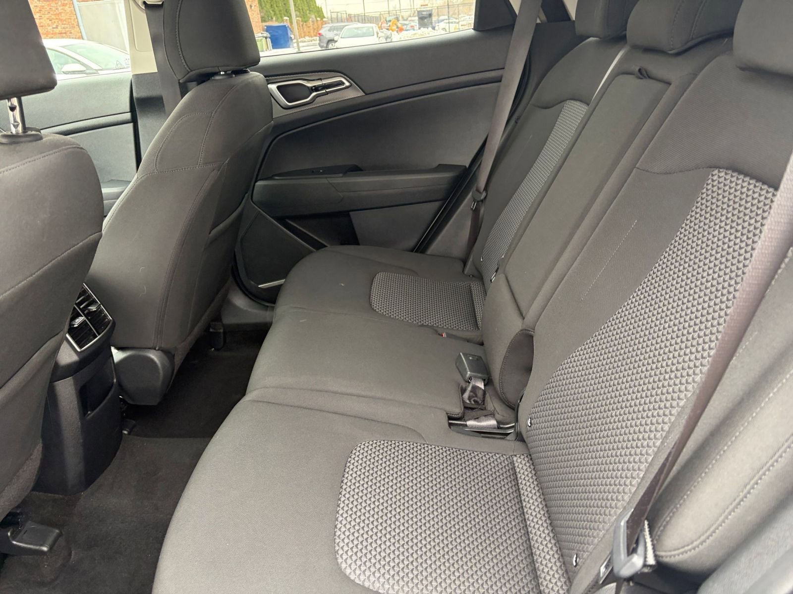 Used 2025 Kia Sportage LX image 24