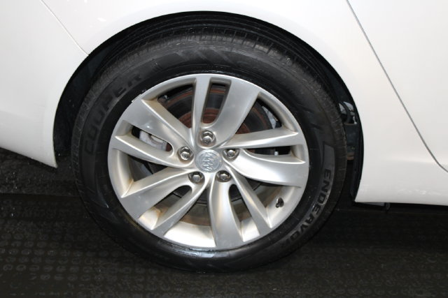 Used 2017 Buick Regal Premium w/ Driver Confidence Package #1 FWD image 40