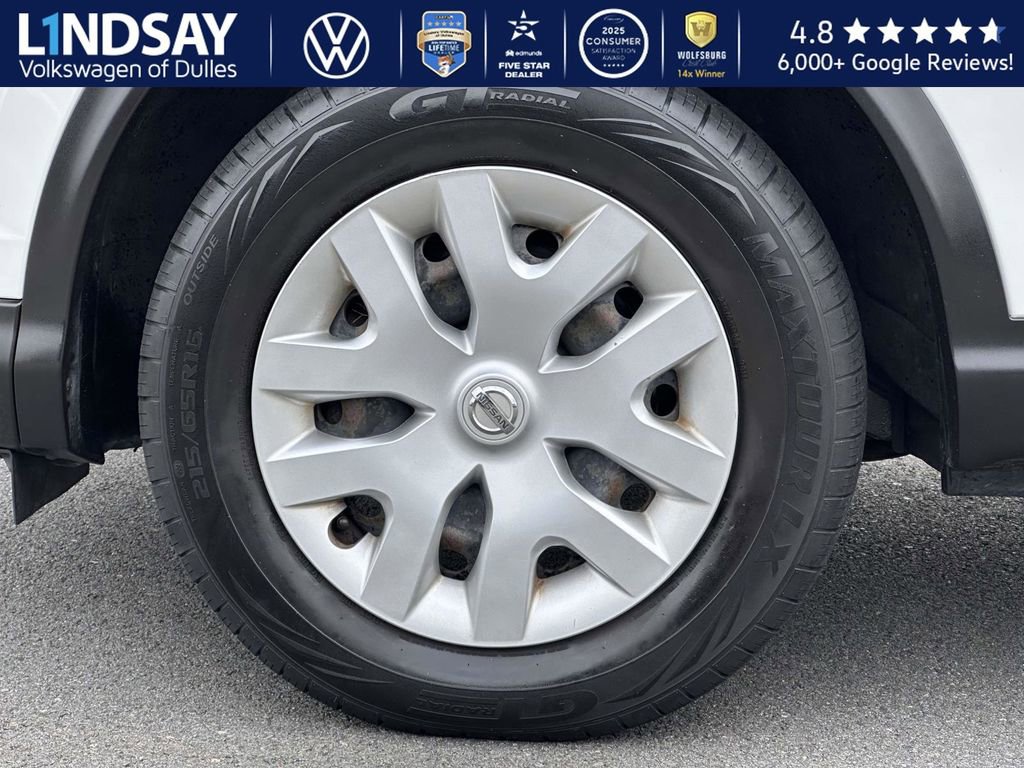 Used 2018 Nissan Rogue Sport S image 7