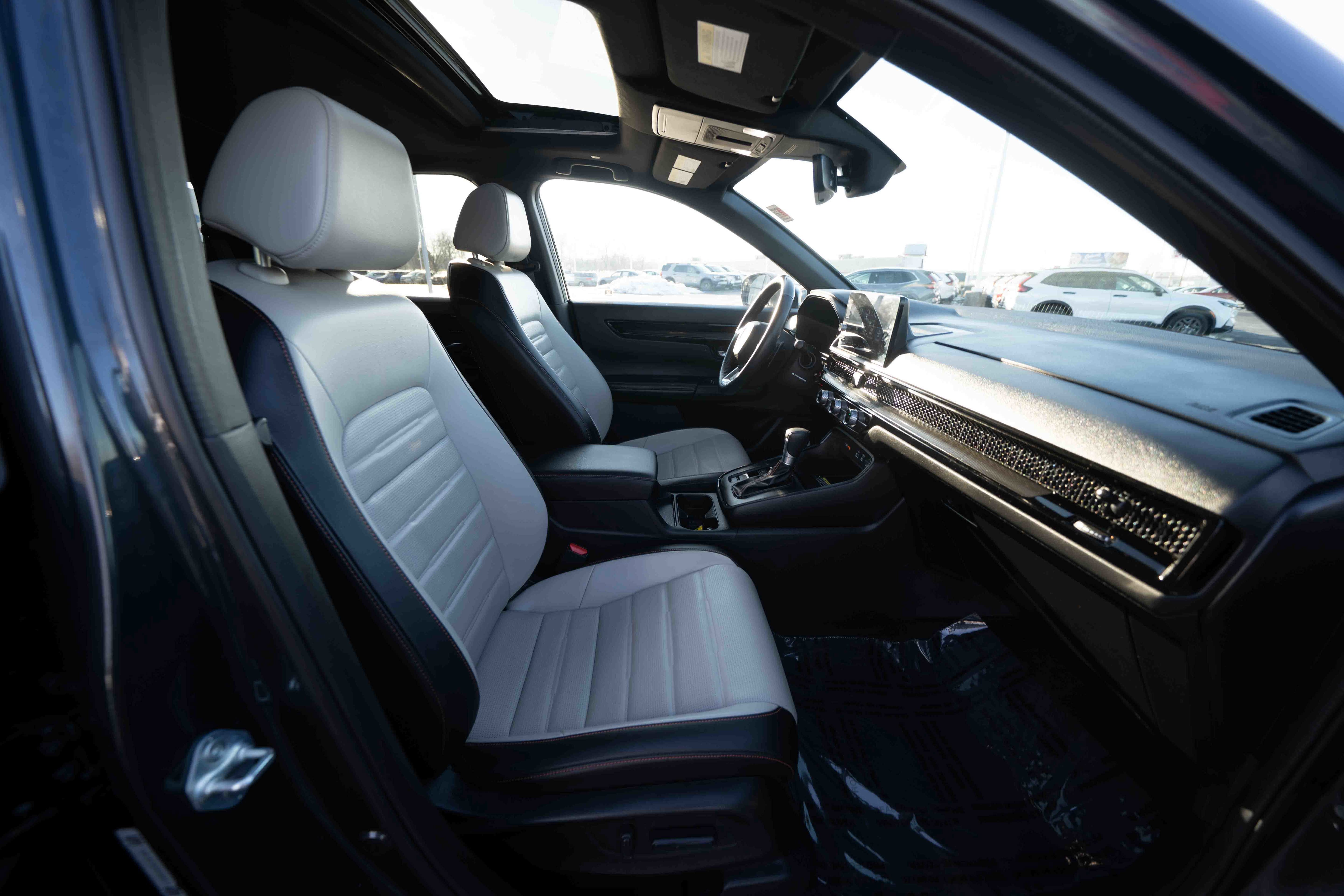 Certified 2025 Honda CR-V Sport Touring image 27