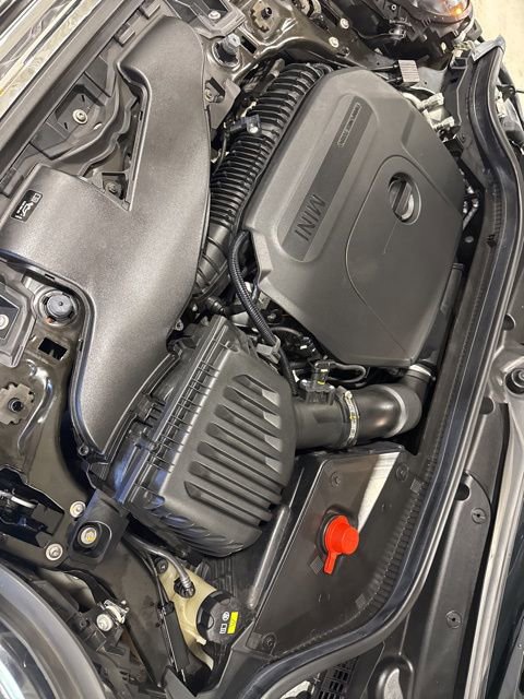 Used 2021 MINI Cooper S w/ Signature Upholstery Package image 31