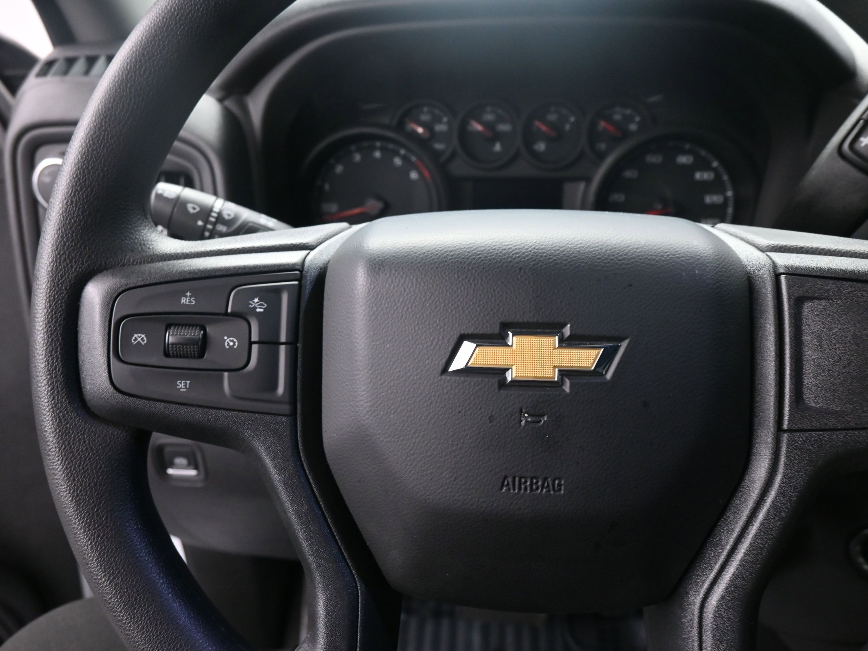 Certified 2025 Chevrolet Silverado 1500 Custom w/ Turbomax Blackout Package image 17