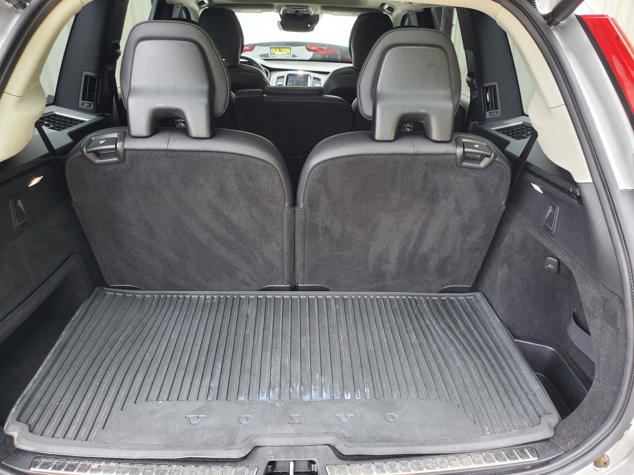 Used 2019 Volvo XC90 T5 Momentum w/ Advanced Package FWD image 10