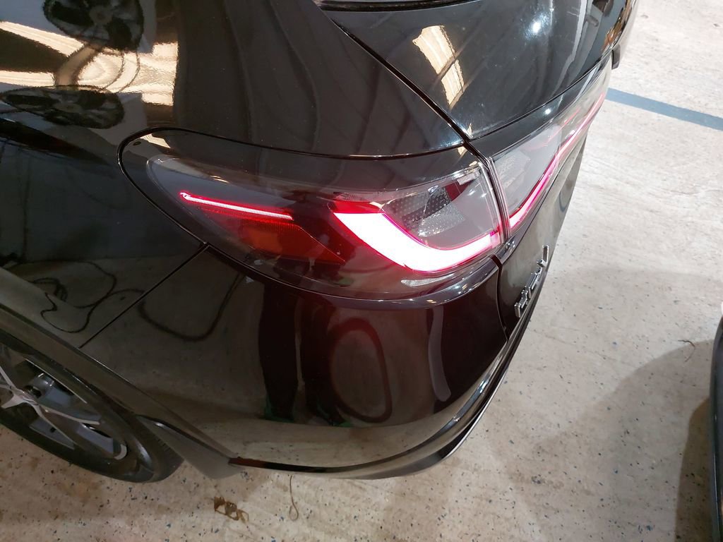 Used 2024 Honda HR-V EX-L image 36