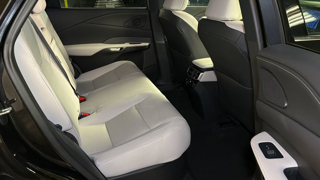 Used 2023 Lexus RX 350 Premium w/ Accessory Package AWD/4WD image 13