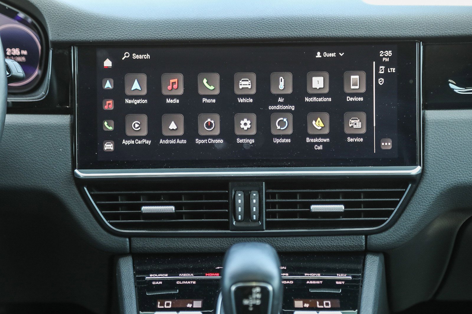 Used 2022 Porsche Cayenne Coupe image 14