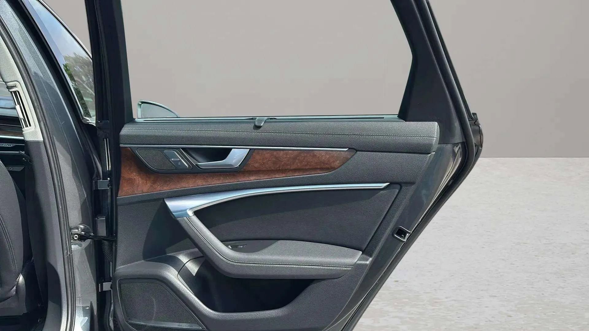 Used 2019 Audi A6 3.0T Premium Plus image 22